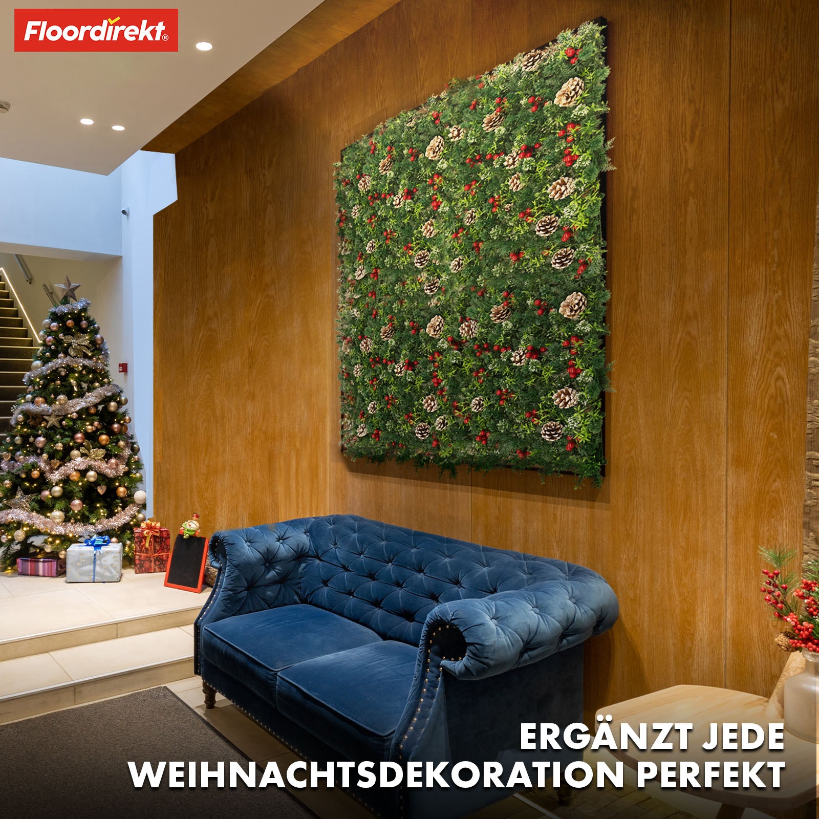 Pflanzenwand | Festive | Weihnachtliche Deko mit roten Beeren, Tannenzapfen & grünen Akzenten | 50 x 50 cm